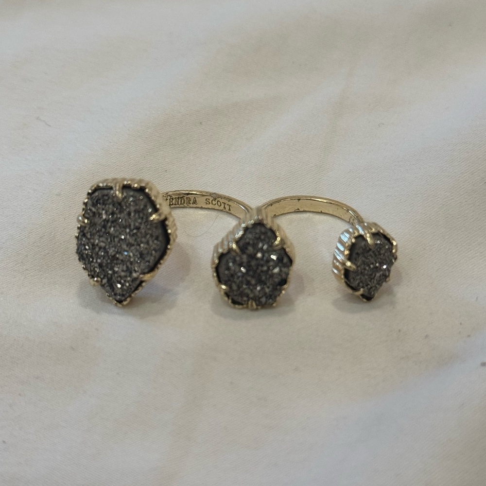 Kendra Scott Naomi Double Ring. Gold plated. New. No box.
